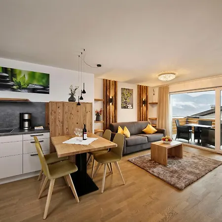شقة فندقية Appartement-hotel Beatenhof تيرولو