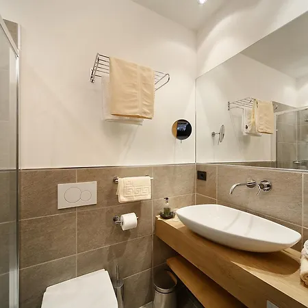 شقة فندقية Appartement-hotel Beatenhof تيرولو